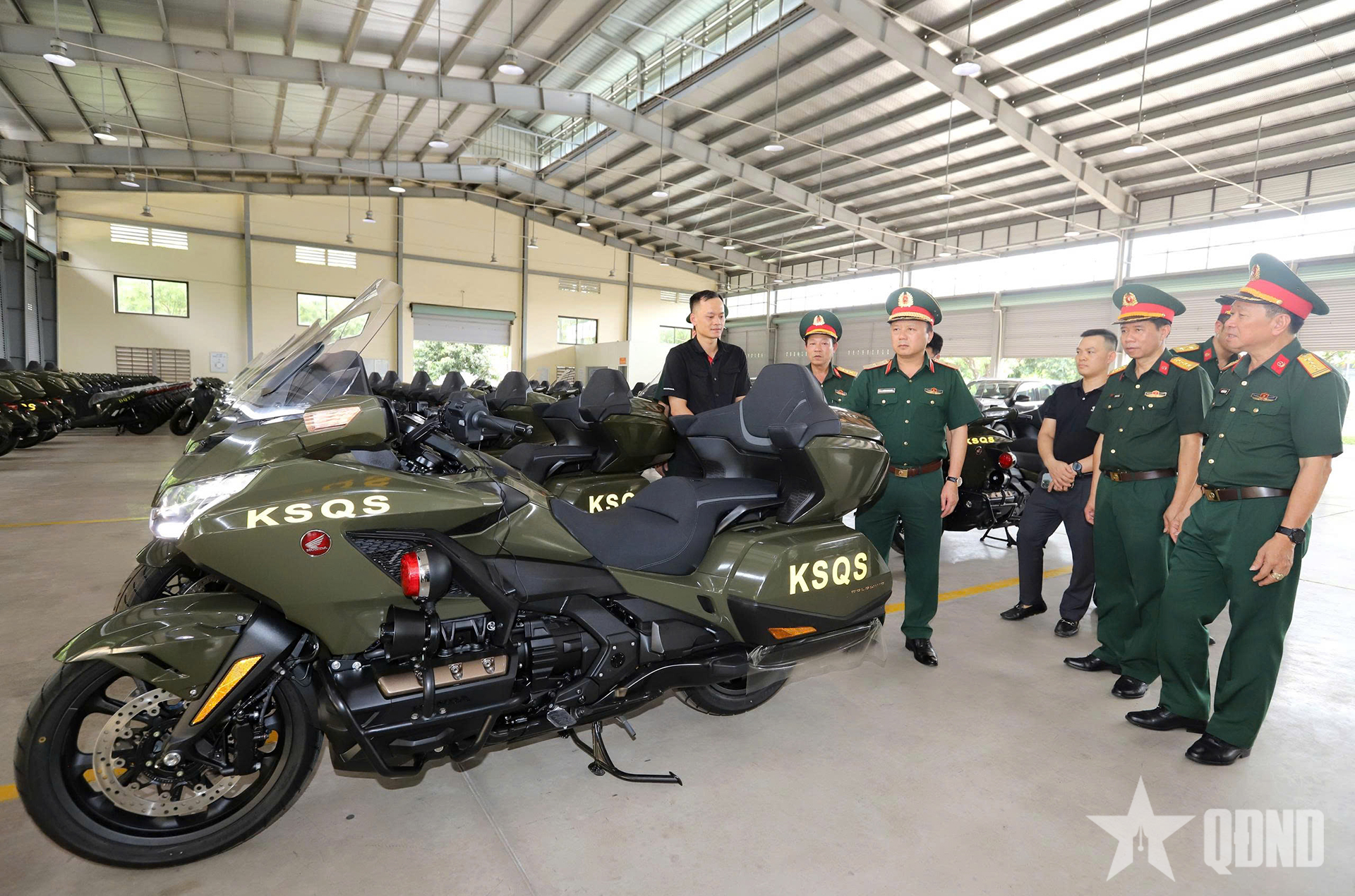 Tổng cục Hậu cần - Kỹ thuật: Nghiệm thu xe mô tô phục vụ nhiệm vụ dẫn đường

